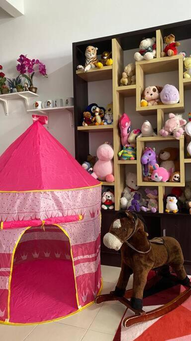 Homestay Delisha Parit Raja Uthm Dış mekan fotoğraf